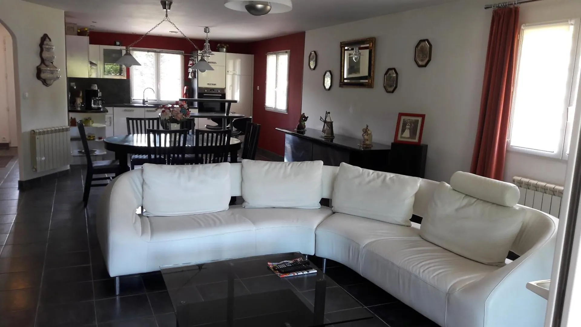 Villa Castellane 0*,
